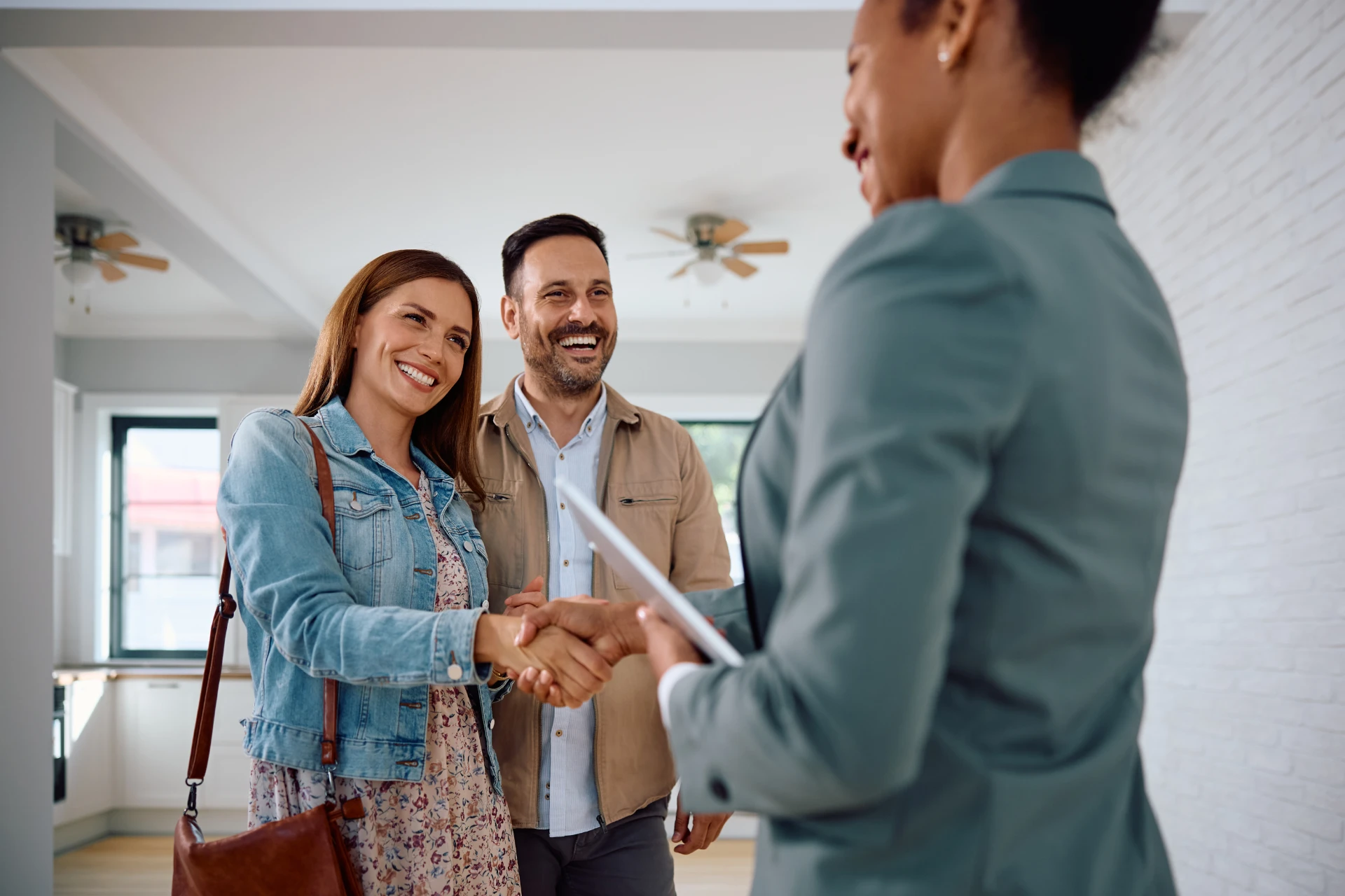 Conveyancer meeting buyers